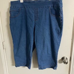 Time and Tru Blue Jean Capris SIZE 20